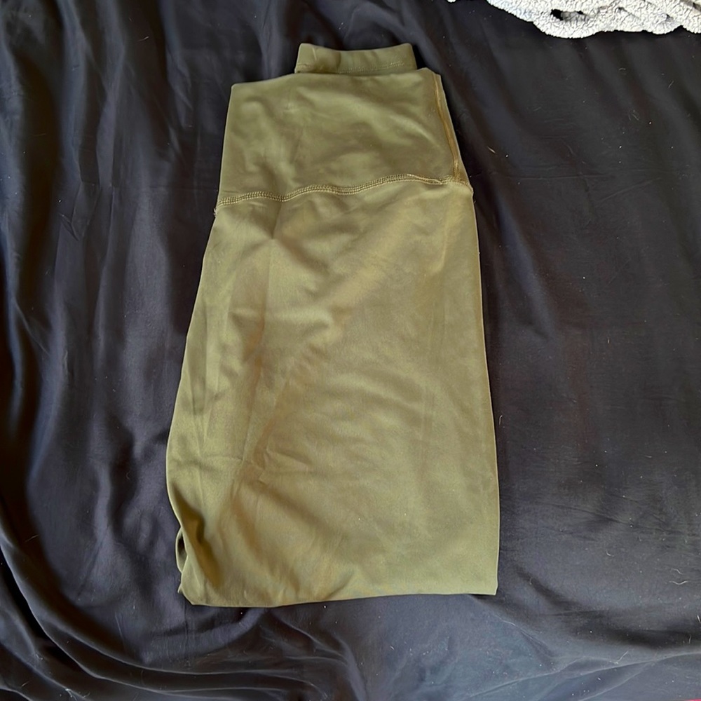 green nike leggings
